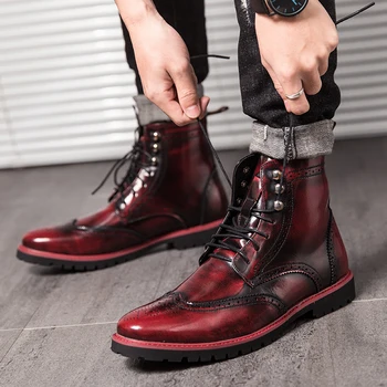 Новые красные мужские ботинки 