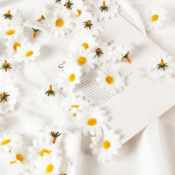 100шт Мини-искусственных цветочных головок маргаритки Украшения для домашней свадьбы, дня рождения, искусственные шелковые цветы хризантемы для девочек и женщин